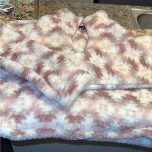 Sherpa cropped 3/4 zip with waist drawstring